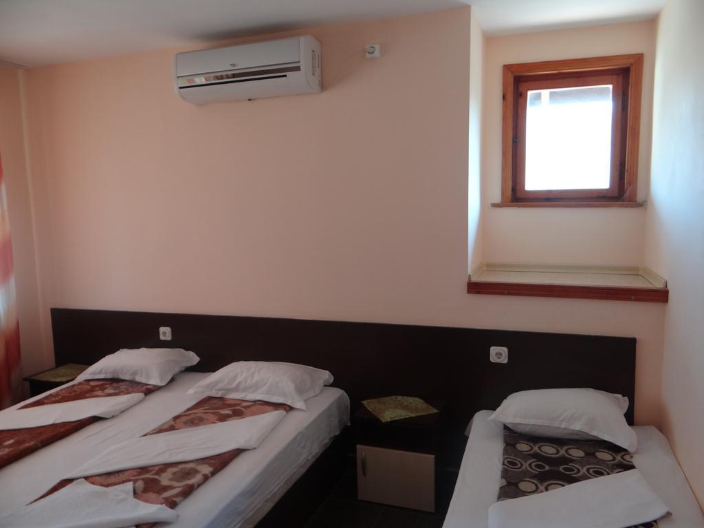 Guest House Lazur Obzor Δωμάτιο φωτογραφία