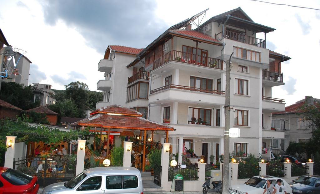 Guest House Lazur Obzor Εξωτερικό φωτογραφία